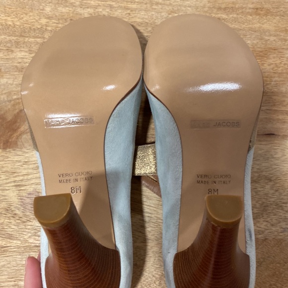 Vintage Marc Jacobs MaryJane Heels Mint Suede with Gold Strap. Womens Size 8M. - Picture 7 of 15